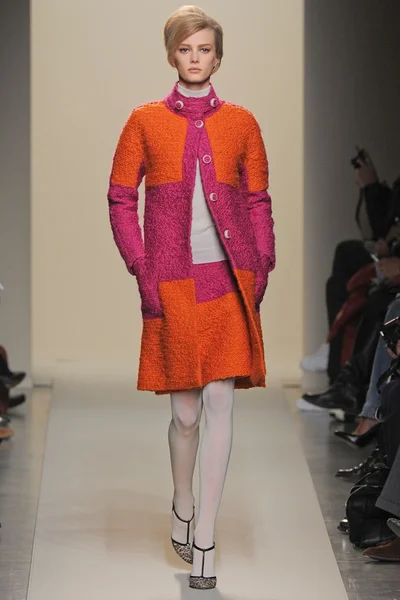 Look 5